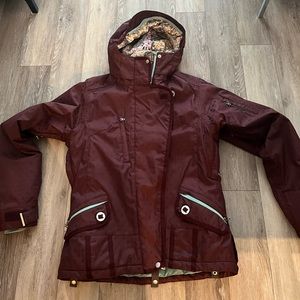 Women 686 ski/snowboard jacket dark red medium
